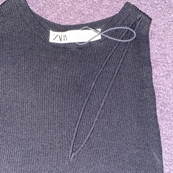 Zara Cut Out Ribbed Knit Tank - Picture 2 of 4